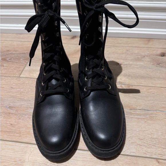 Fendi boots AUTHENTIC - Picture 7 of 7